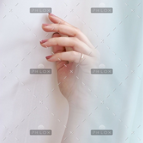 demo-attachment-1256-MANICURE-1-1